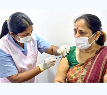 Home nurse for IV IM and SC injection administration at home